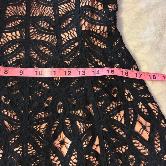 Betsey Johnson sheer Black Lace cocktail party mini Dress with nude Lining. Sz 6 - Picture 15 of 17